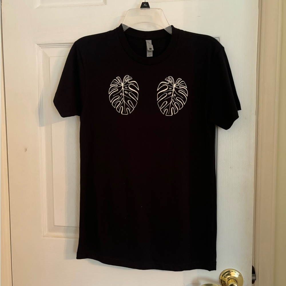 Black monstera graphic tee shirt